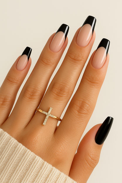 Trinity French Noir – Carré Court | Prêt-à-Porter | La Plume de Stella