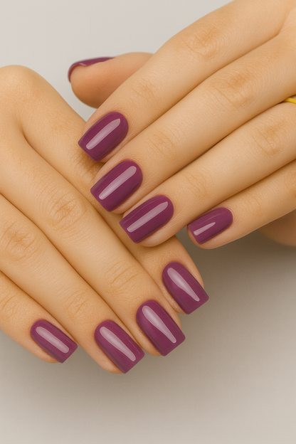Violet Prune  – Carré Court | Prêt-à-Porter – La Plume de Stella
